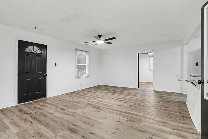 2160 Dowdell Dr — Photo 7