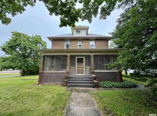 204 W Cortland St, Avon, IL 61415