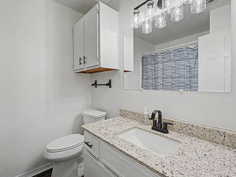 49 Holly Dr #B — Photo 16