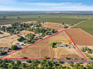 19555 E Oakwood Rd, Stockton, CA 95215