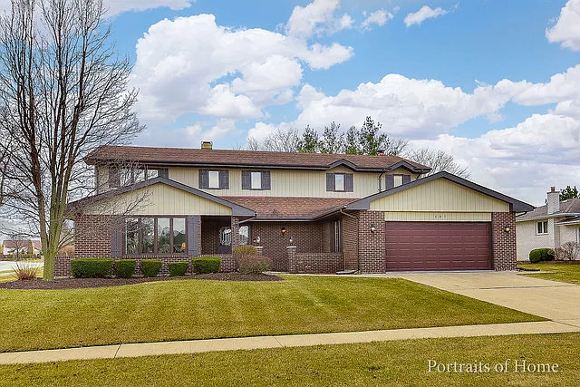 403 Woodgate Ct photo 1