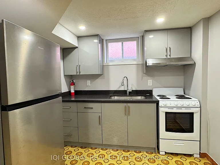 2143 Linby St #2 — Photo 6