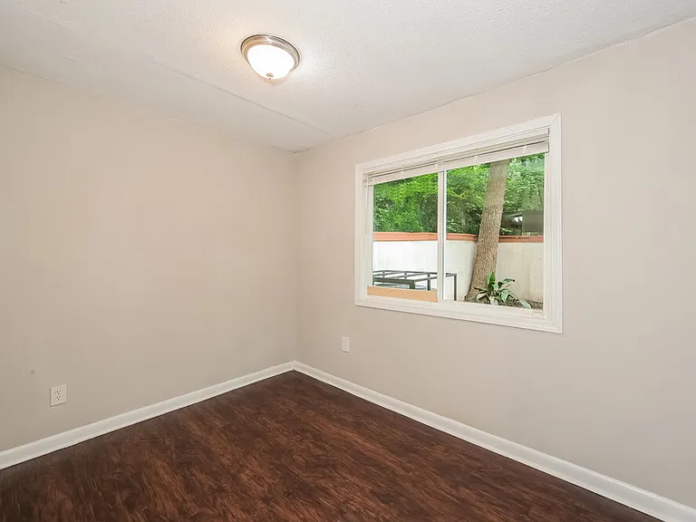 3419 Cobbs Ferry Dr — Photo 12