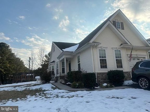 3rd image of 635 Caracle Ct