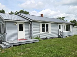 986 Main Rd, Eddington, ME 04428