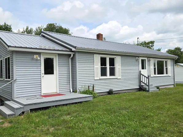 986 Main Road, Eddington, ME 04428