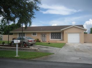 19944 NW 60th Ct, Hialeah, FL 33015