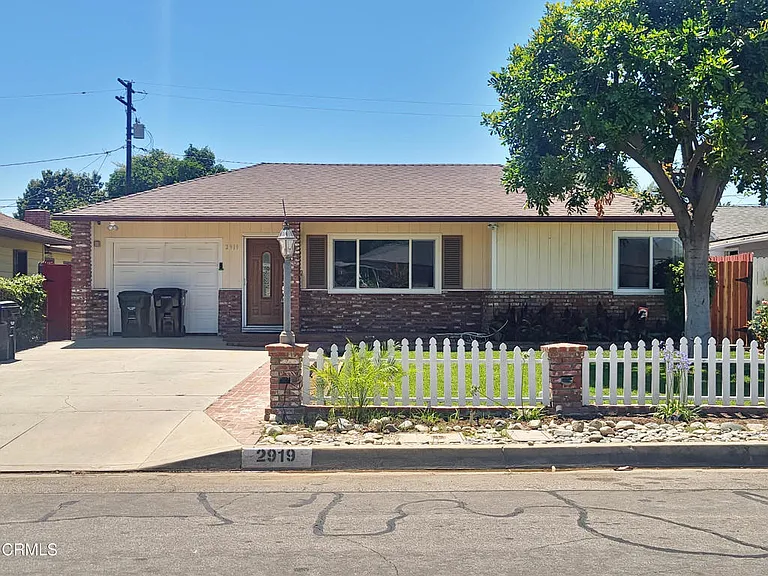 2919 Doolittle Ave — Photo 26