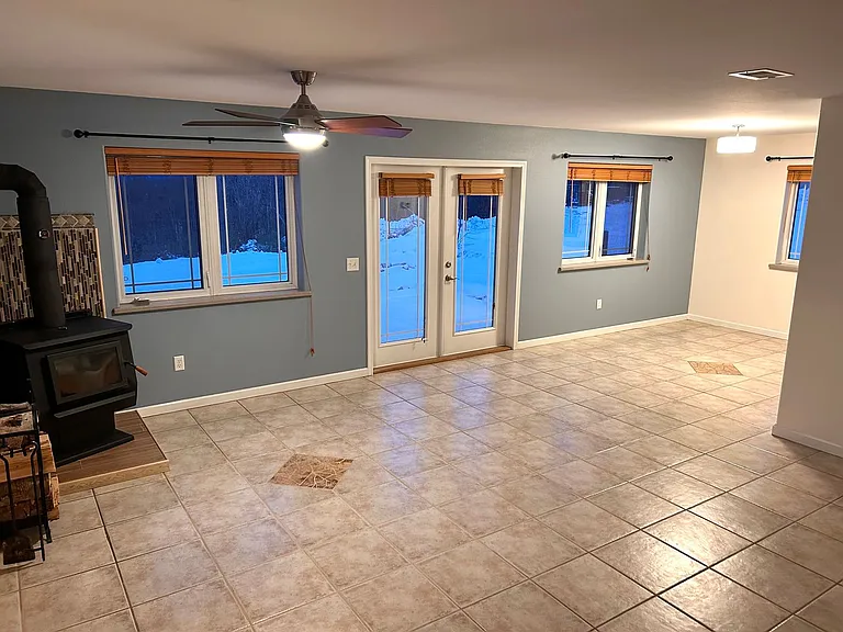 1540 Crestline Dr — Photo 8