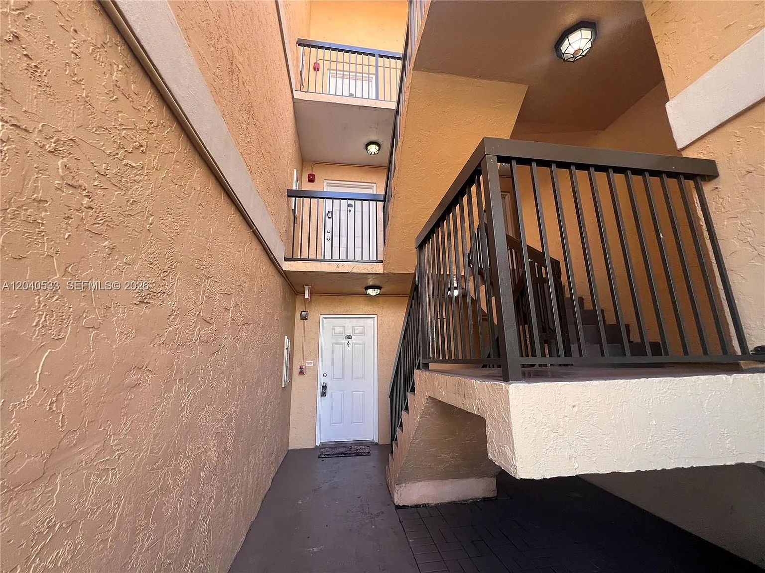 Grand Oasis Condo — Photo 2