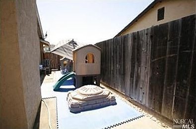 3rd image of 160 Obsidian Ct