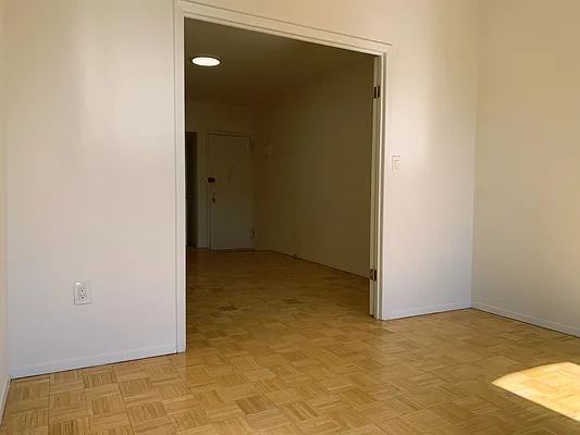 Rented by Buchbinder & Warren | media 3