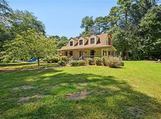 7743 Waters Edge Ln, Gloucester Point, VA 23062