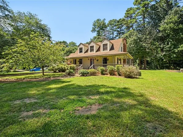 7743 Waters Edge Ln, Gloucester Point, VA 23062