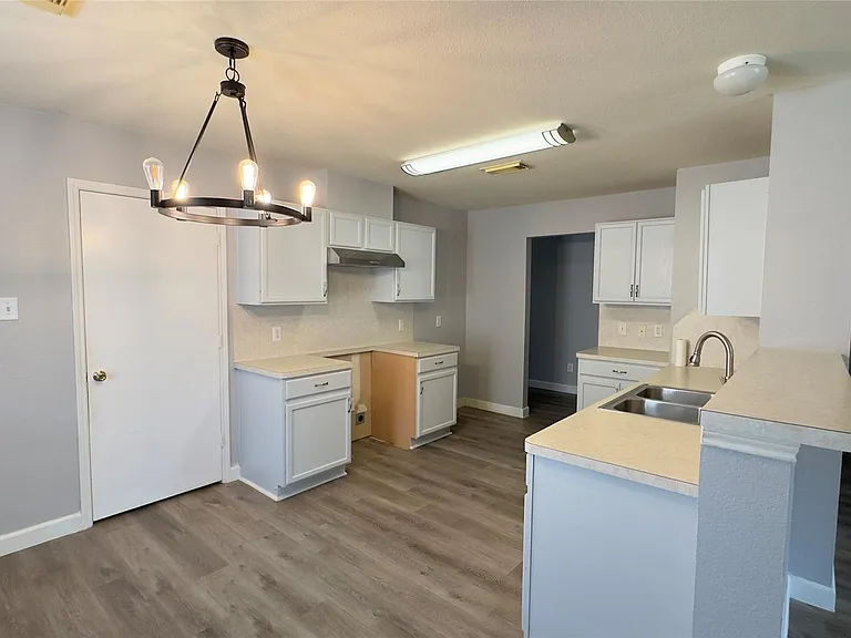 6002 Stirring Winds Ln — Photo 13
