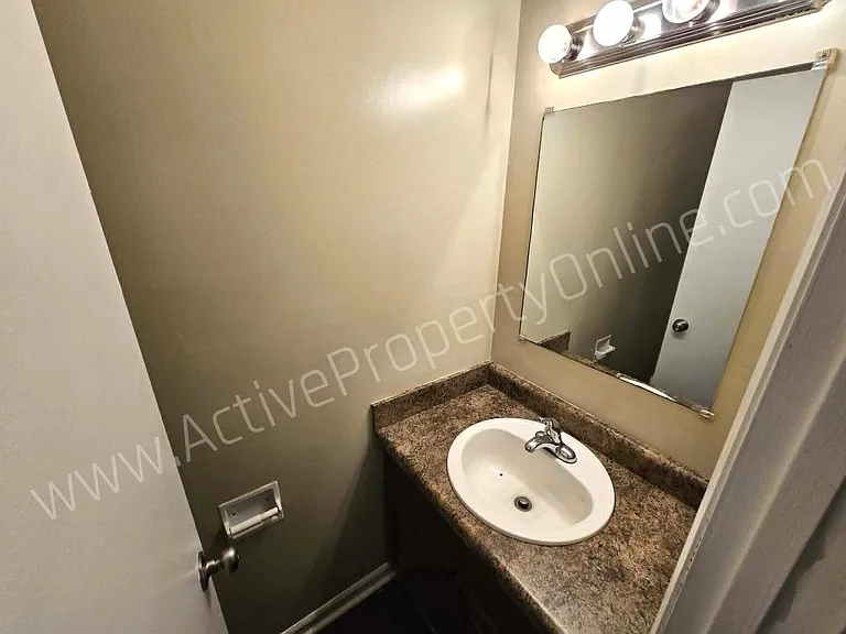 2655 Vineville Ave #G — Photo 6