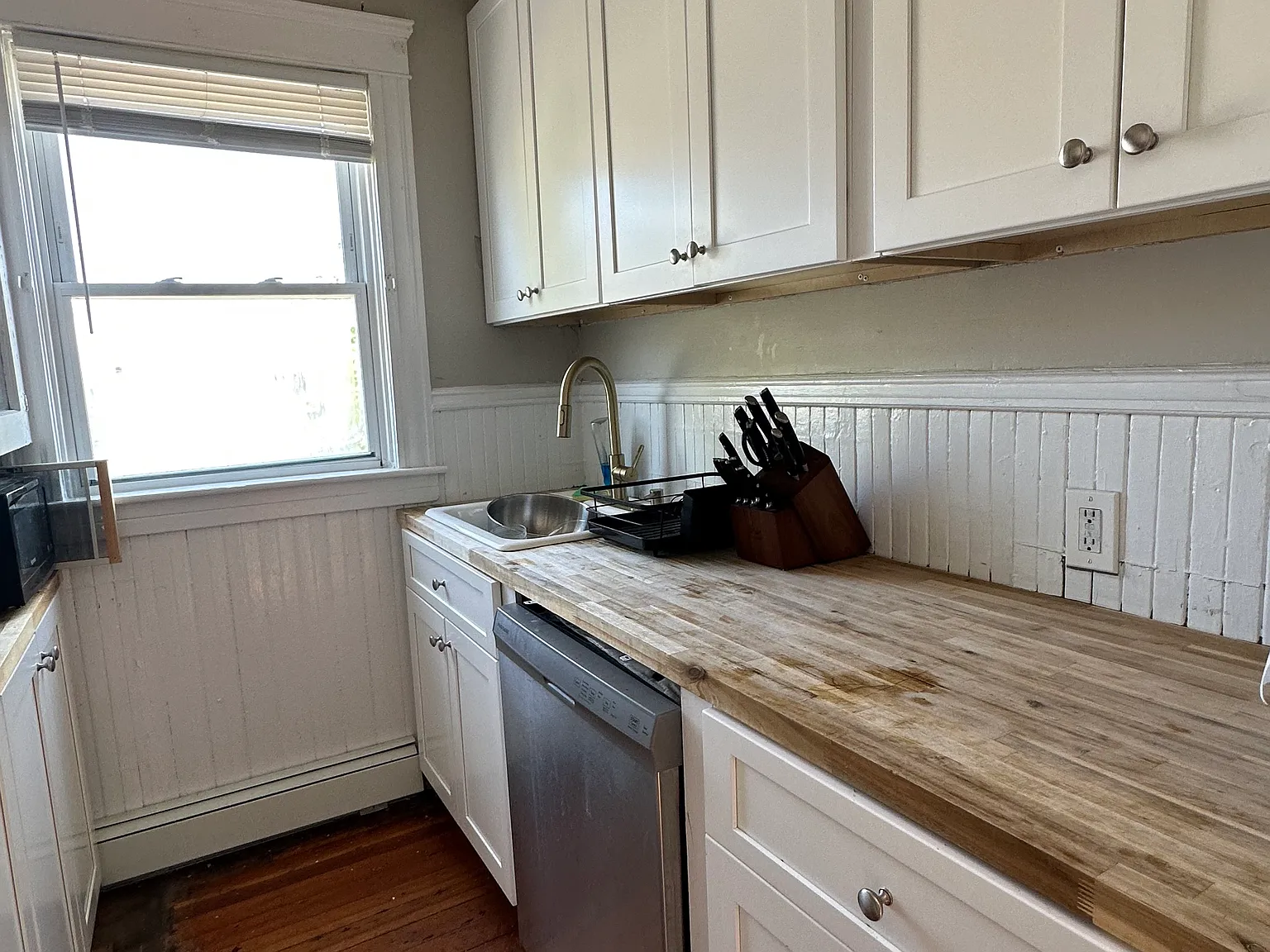 3 bed, $2,100 — Photo 1