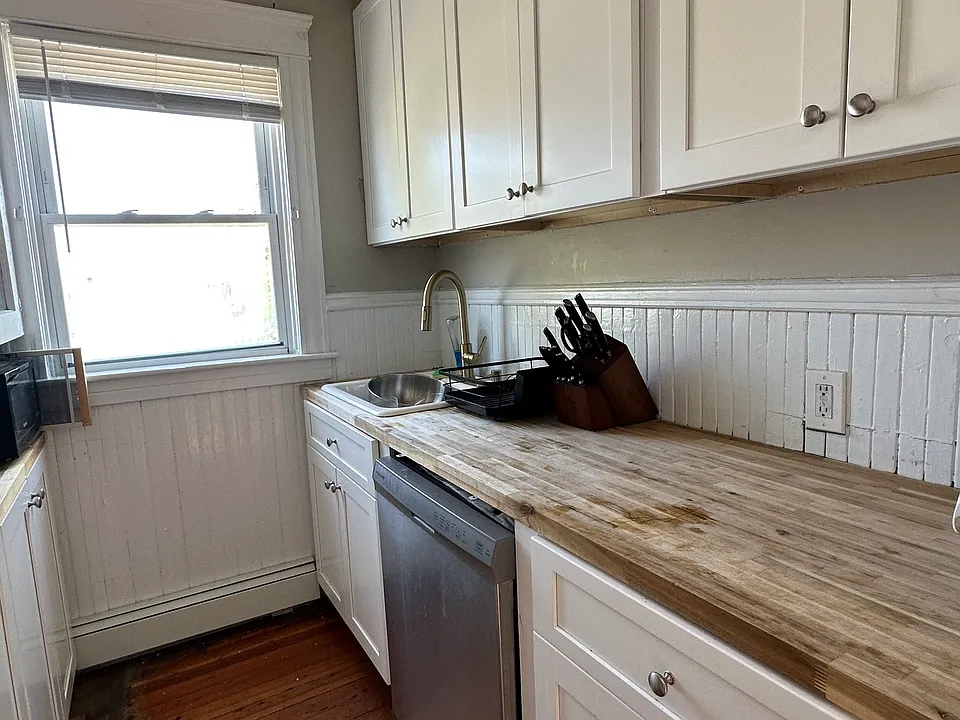 37-39 Pembroke Ave #3