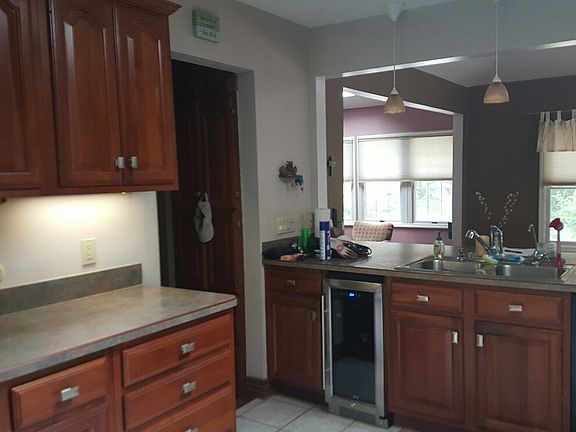 5th image of 6959 N Meadow Dr
