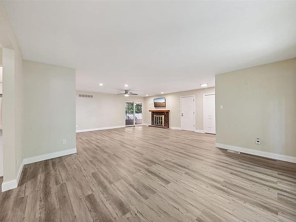 4th image of 12079 Craig View Dr