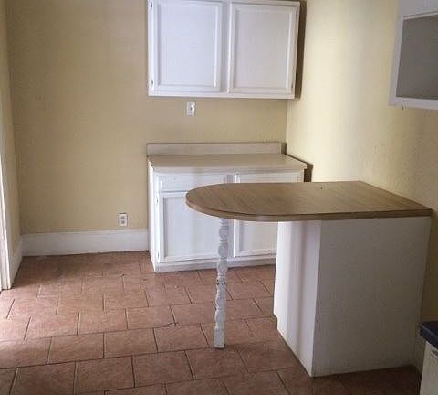 3rd image of 406 Jordan St APT A