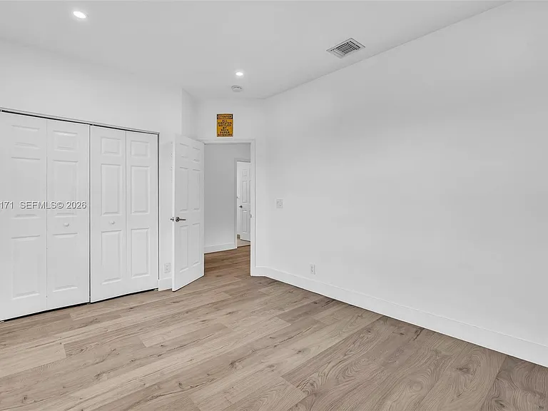 3433 SW 52nd Ct — Photo 17
