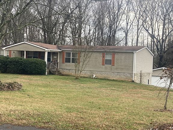 2nd image of 213 Leigh Anne Ln