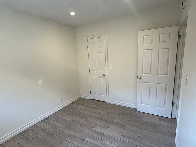 2233 Orange Ave — Photo 18
