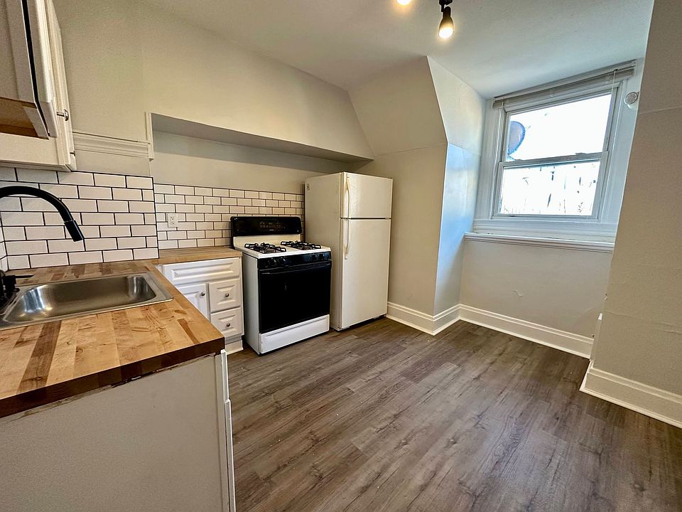 1st image of 201 Lincoln Ave #3