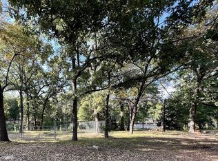 6195 Apache Dr, Mabank, TX 75156