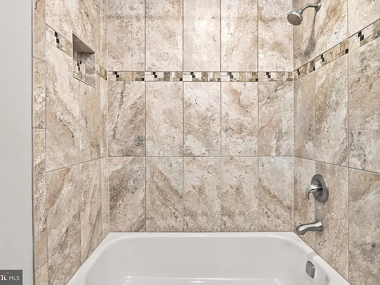 11414 Bronzedale Dr — Photo 28