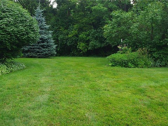 3rd image of 5590 Crystal Bay Dr W