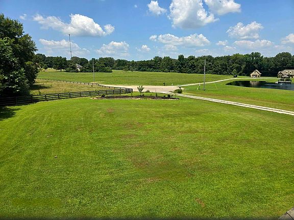 4th image of 500 Haven Heights Dr