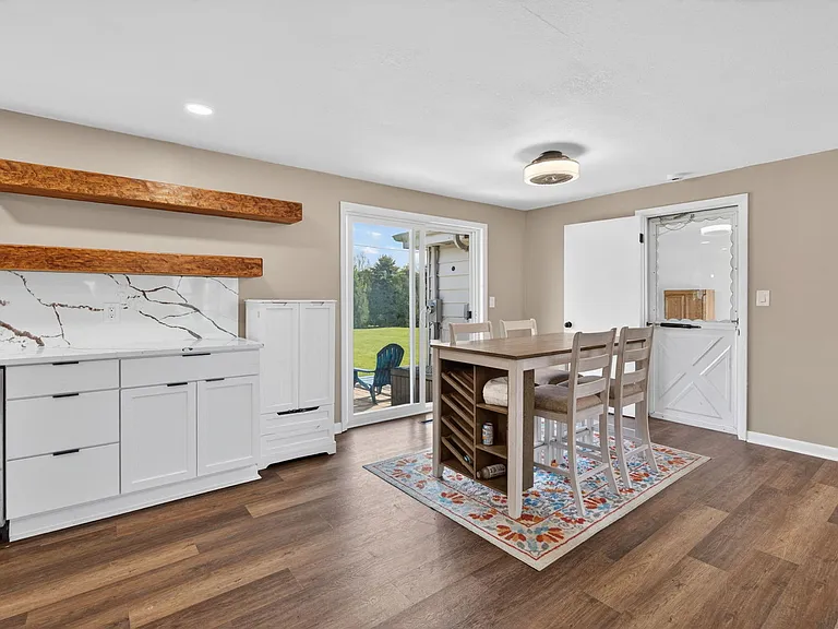 2091 W State Route 102 — Photo 13
