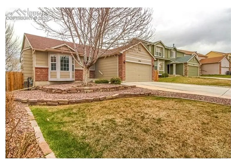 6976 Ketchum Dr — Photo 2