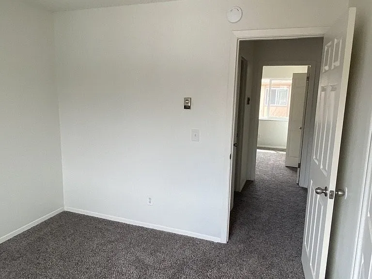 865 Hathaway Dr #D — Photo 14
