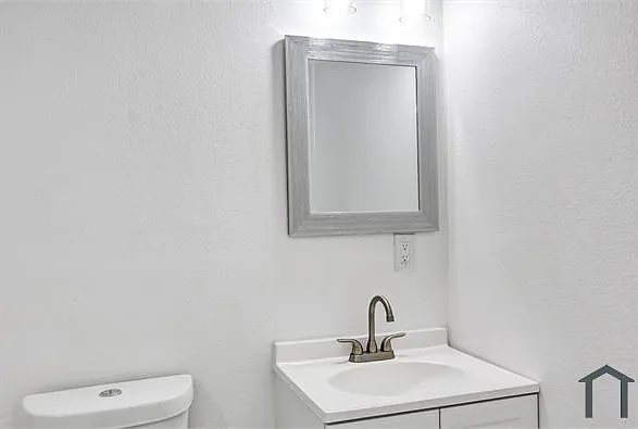901 Bessie St #205 — Photo 4