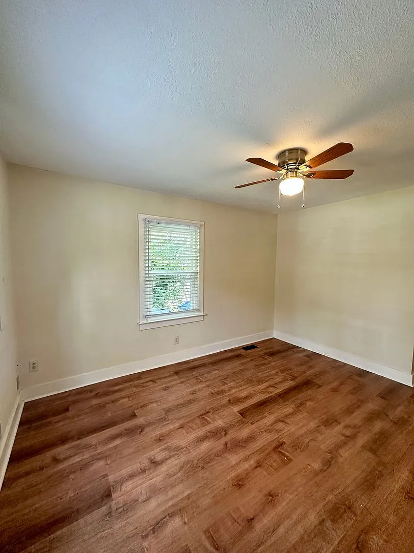 Now Pre-Leasing for 2027-28 School Year! — Photo 2