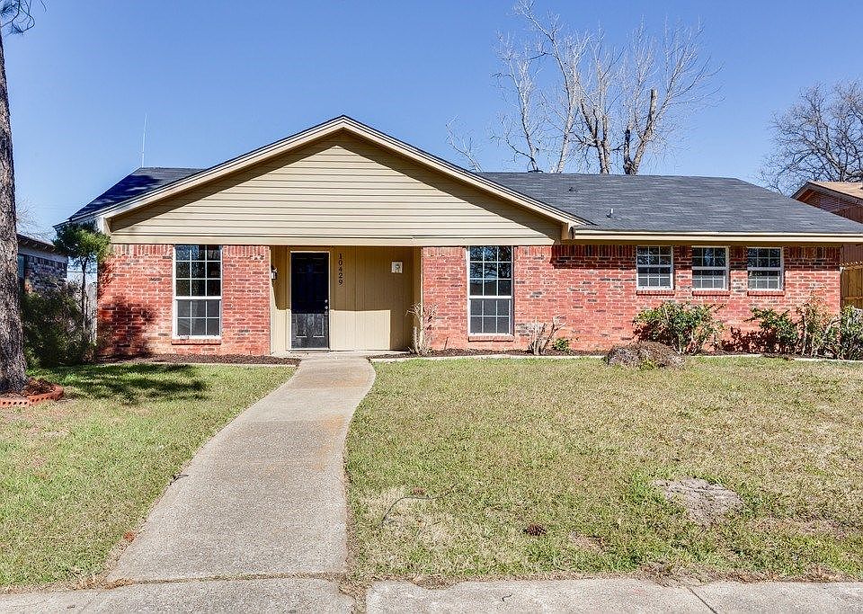 1st image of 10429 Castlerock Dr
