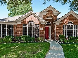 204 Victory Ct, Irving, TX 75063