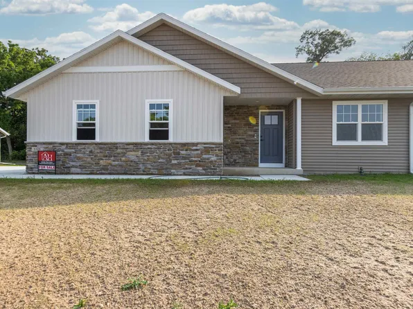 5319 N Wright Rd #A, Milton, WI 53563