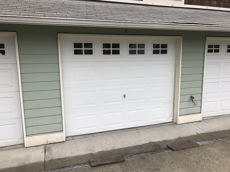 Loberg Marty - 509 East Division - 3 Units — Photo 2