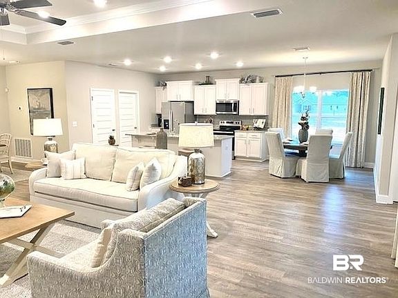 3rd image of 3893 Mercury Cir