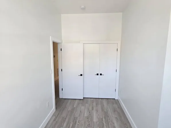 670 Ocean Avenue image 9 of 11