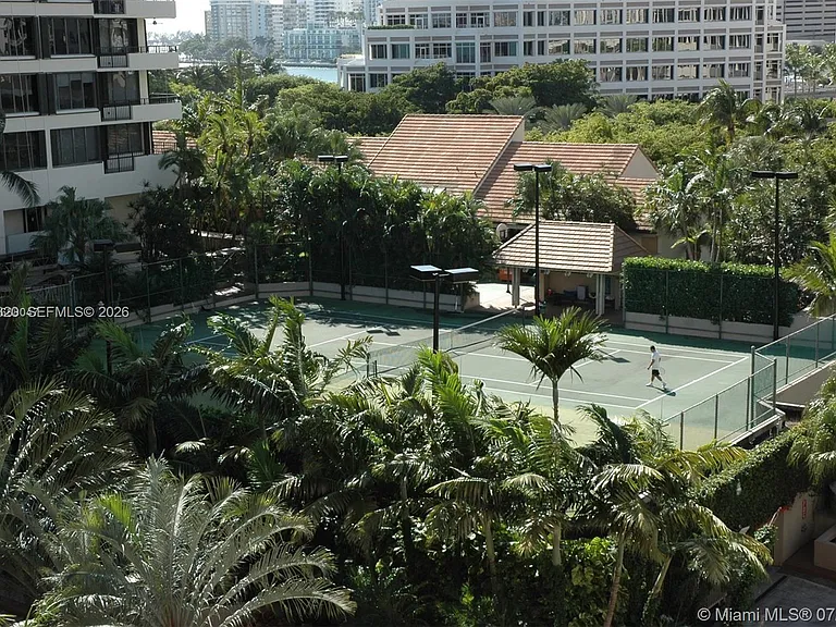 540 Brickell Key Dr #913 — Photo 24