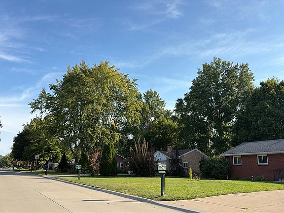 5th image of 4117 E Saddle Dr