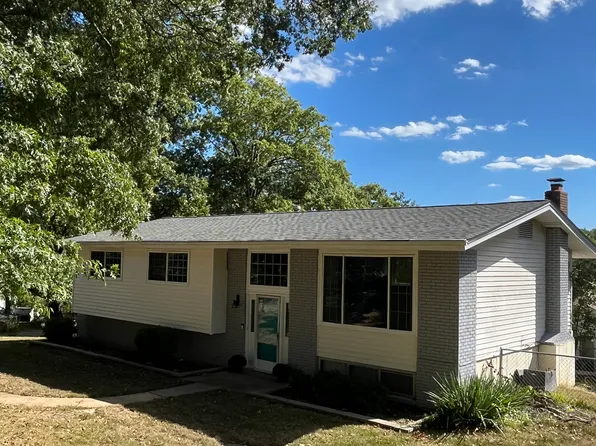 1114 Bromfield Ter, Ballwin, MO 63021