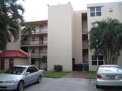 2nd image of 9421 Evergreen Pl APT 107