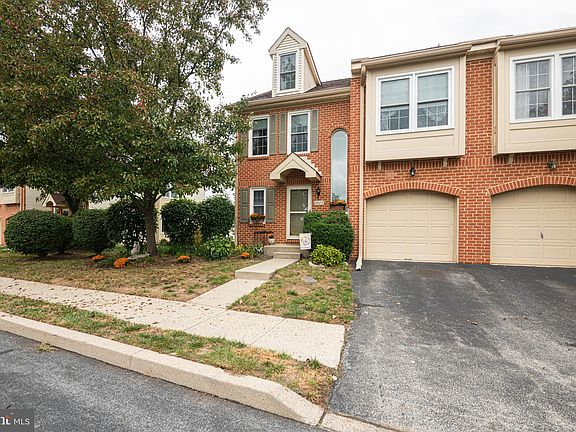2nd image of 1803 Mr Pecks Pl