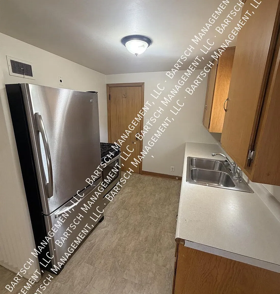 2 bed, $1,350 — Photo 3